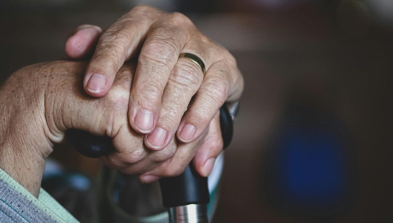 We provide the best palliative care in Gurgaon, designed to bring comfort, dignity, and peace of mind to elderly parents (seniors) and their families.
