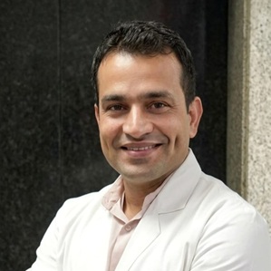 Dr Neeraj Makar